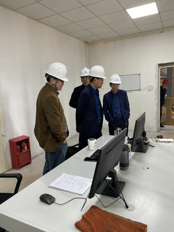 公司副经理调查矿粉市场