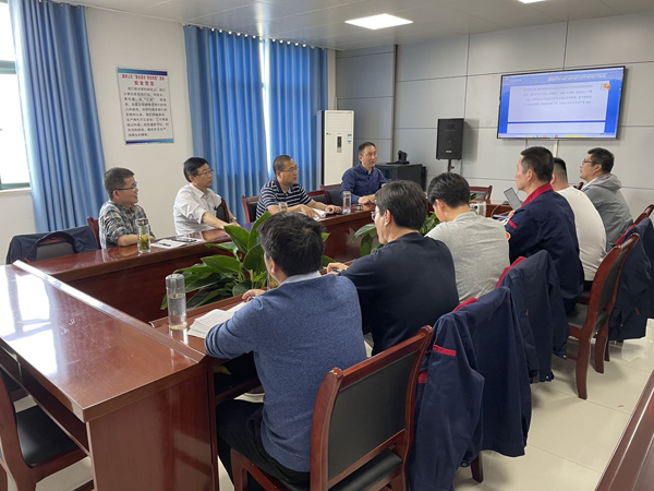 73c2bc45a8e6192 建材公司召开经济活动分析会