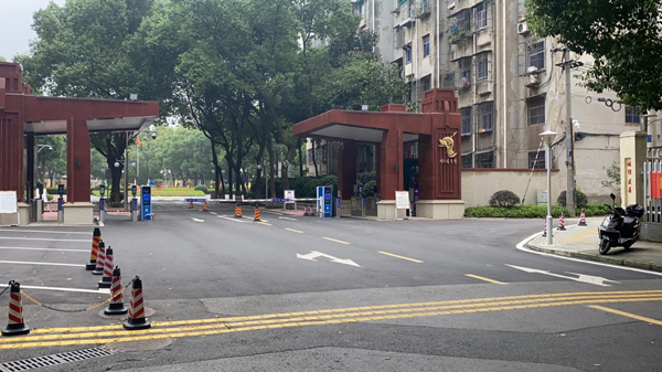 a6e1d299e71e2bb 公司一项工程通过竣工验收