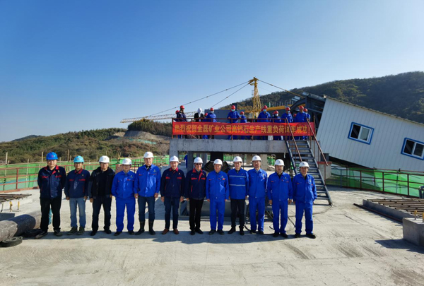 金磊石灰岩矿项目高钙石首条出产线重负荷试车成功