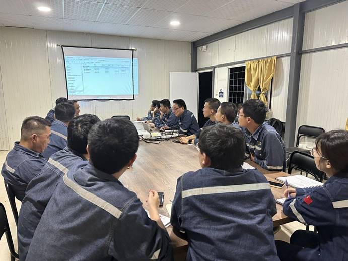 厄瓜多尔分公司召开创优推动会