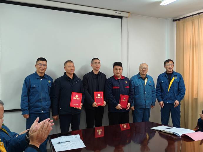 第一事业部冶化合力项目部获U投领导者官网冶化公司“强化意识，，防控风险”...