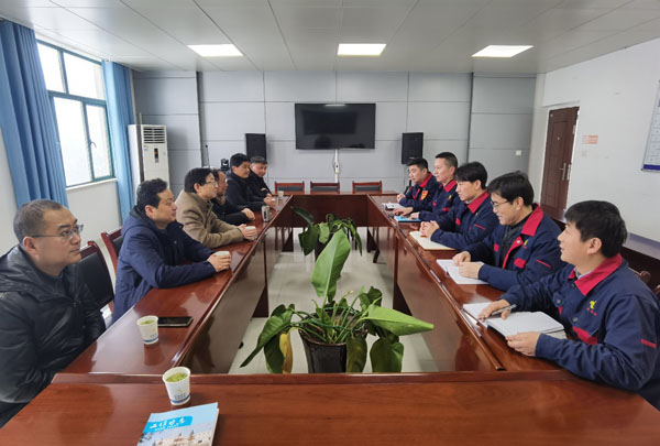 公司辅导到各单元拜年 公司辅导到各单元拜年